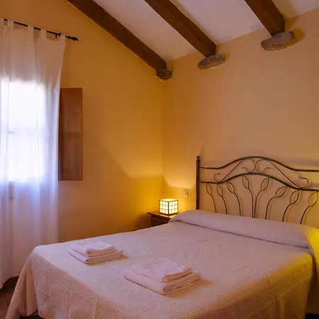 Acebuche En Valle Del Ambroz * Casas del Monte