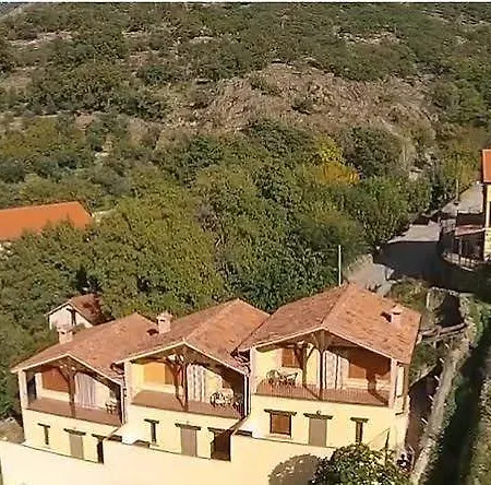 Acebuche, Descubre El Otoño Mágico En El Valle De Ambroz * Casas del Monte
